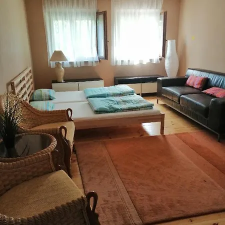 Szolosi Diofa Vendeghaz Homestay